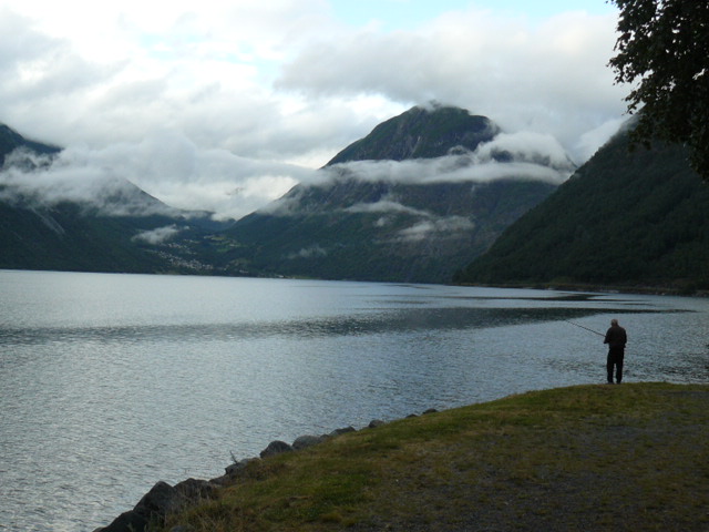Camperreis Noorwegen: Ardalsfjord overnachtingsplaats