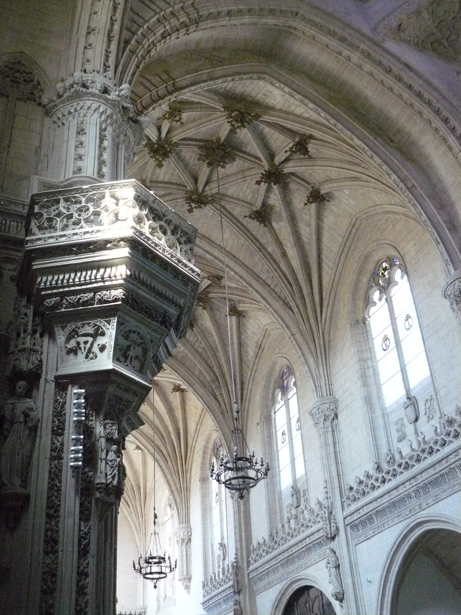 Interieur kerk Monasterio San Juan de los Reyes